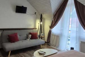 Частная усадьба Захарова оселя. Семейный двухместный с балконом 13