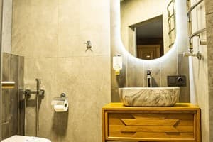 Частный сектор Затишок над Прутом . Люкс трехместный семейный  2