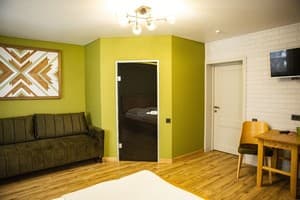 Частный сектор Затишок над Прутом . Люкс трехместный семейный  7