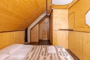 Мини-отель Затишок. Семейный 5-местный двухкомнатный (мансардный) 8
