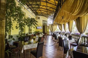 Золота Пава 4