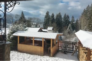 Частная усадьба Зупинись...